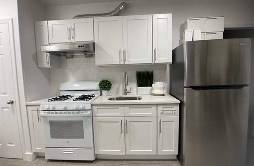 Flushing Chinatown Apartment | ♥ Spacious & Stylish ♥ of Flushing | ♛ King Bed