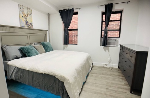 Flushing Chinatown Apartment | ♥ Spacious & Stylish ♥ of Flushing | ♛ King Bed