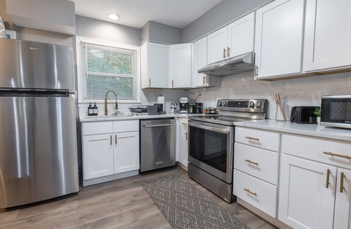 Overland Park House | Spacious, Stylish 3BR w/Game Rmn