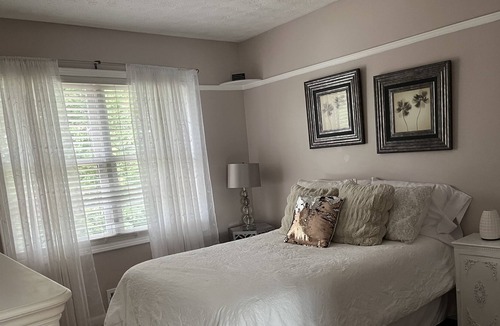 Gates-North Gates House | Spacious suburban home in quiet neighborhood !!!
