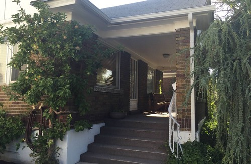 East Central House | Spacious Sugarhouse Bungalow close to downtown and the canyons!