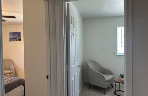 Arden-Arcade House | Spacious Suite E