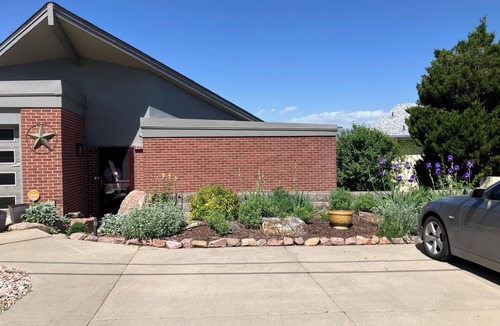 Lakewood House | Spacious Suite Mtn Views – Peaceful & Private