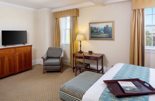 Berea Hotel | Spacious Suite Near Kentucky Music Hall of Fame & Berea College – Historic Trip