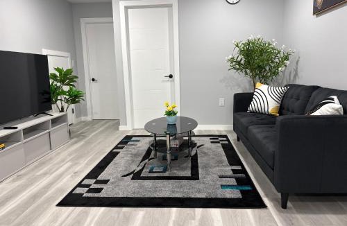 Winnipeg Apartment | Spacious Suite Parking Self Check In WiFi