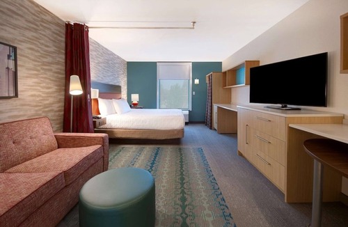 University Hotel | Spacious Suite w/Sustainable Touches Close to Convention Center