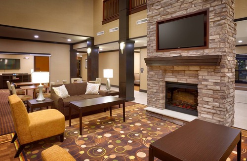 Cheyenne Condo | Spacious Suite with FREE Breakfast + Wi-Fi | Great for Business!