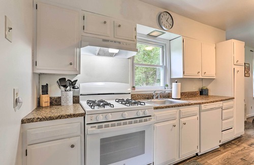 Circleville House | Spacious Sullivan County House w/Fire Pit