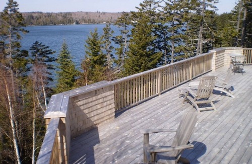 Hancock Point Cottage | Spacious Sun-filled House with Fabulous Bay Views