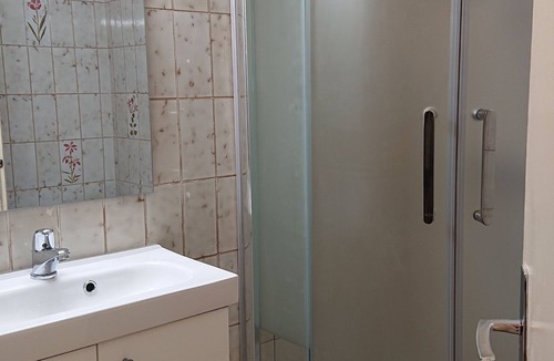 Vernet-les-Bains Apartment | Spacious T1 - 3 * - Aux Plaisirs du Conflent - Ideal Cure, Tourism, Hiking
