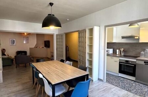 Sauzet Apartment | Spacious T3 in village center