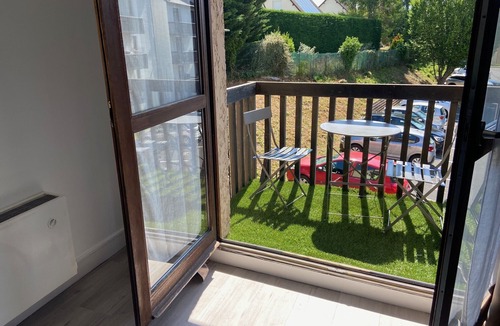Touques Apartment | Spacious T3 with balcony - close to town center