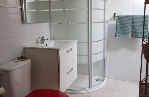 Cabasse Apartment | Spacious T4 in Provence