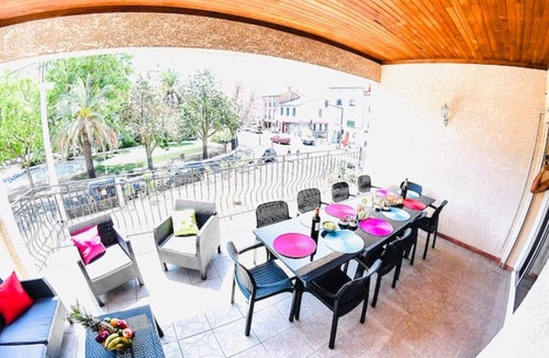 Bas-Vernet Apartment | Spacious T5, terrace, near center, private parking