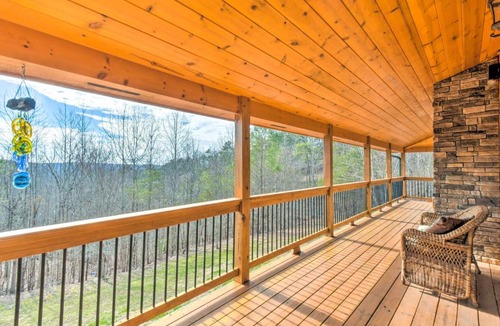 Whitestone House | Spacious Talking Rock Cabin with Mountain Views