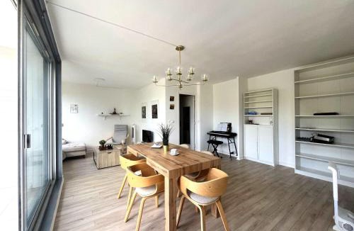 Marly-le-Roi Apartment | Spacious - Terrace - Piano - Monte-Cristo Castle