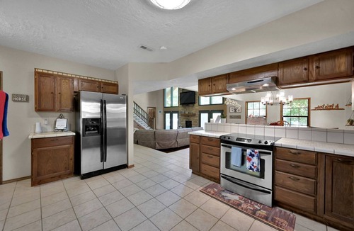 Coldspring House | Spacious Texas Ranch Retreat with Cowboy Pool and Fire Pit Near Lake Livingston, Coldspring TX