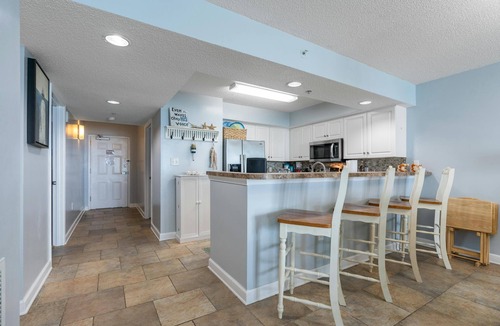 North Myrtle Beach Condo | Spacious three bedroom in Cherry Grove | Laguna Keyes - 1005