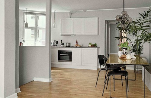 Copenhagen City Centre Apartment | Spacious Three-Bedroom Apartment for 8