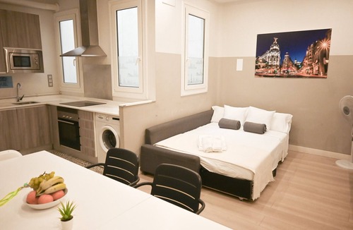 Barrio de La Latina Apartment | Spacious three-bedroom home in La Latina