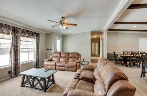 Cebolla House | Spacious Tierra Amarilla Ranch House w/Deck!