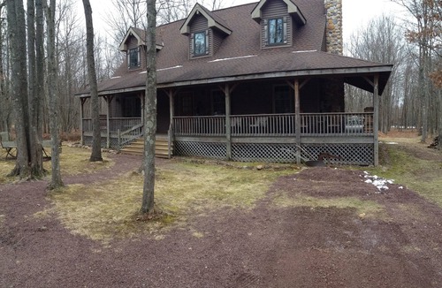 Albrightsville House | Spacious Timber Frame Cabin