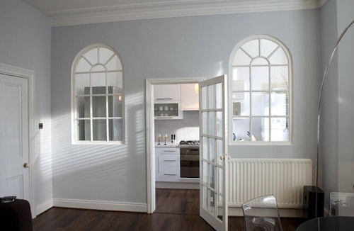 Leamington Spa Apartment | Spacious town centre serviced apartment