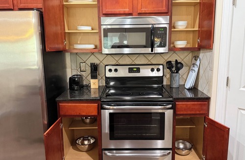 Winder House | Spacious townhome ideally located in Grayson with private backyard. Sleeps 8