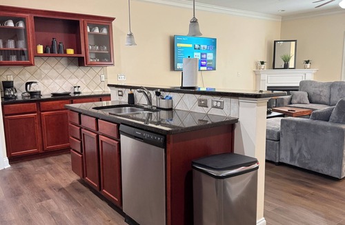 Winder House | Spacious townhome ideally located in Grayson with private backyard. Sleeps 8