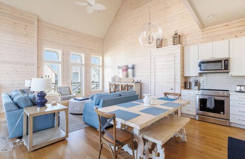 Cinnamon Shore House | Spacious Townhome w/Great Amenities@Cinnamon Shore