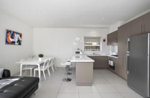 St Leonards House | Spacious Townhouse Central St Leonards