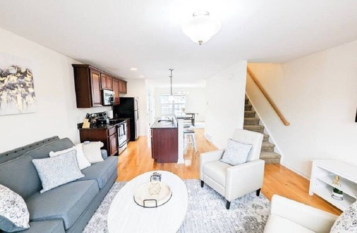 Stockade Historic District House | Spacious Townhouse in Schenectady-B9