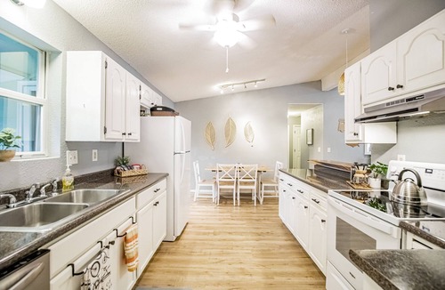 Bella Vista House | Spacious Trailside Escape w/Bunk Room