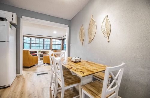 Bella Vista House | Spacious Trailside Escape w/Bunk Room