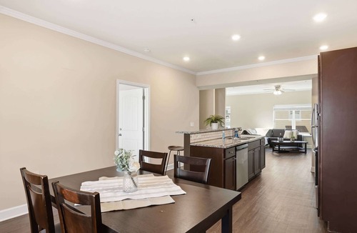 Central Condo | Spacious & Tranquil Escape | 9min to Forest Trails