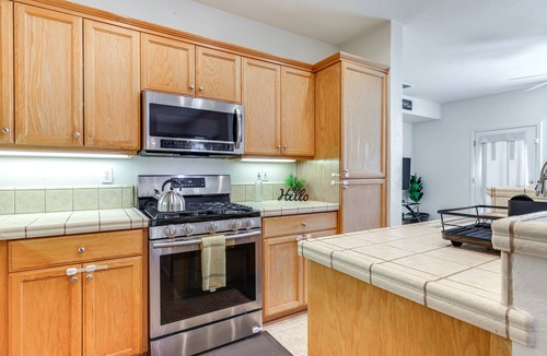 Turlock House | Spacious Turlock Home ~ 1 Mi to University!