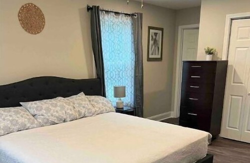 Inman Apartment | Spacious Two Bedroom Guest Suite