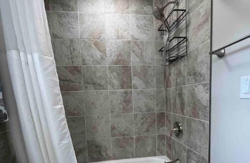 Inman Apartment | Spacious Two Bedroom Guest Suite