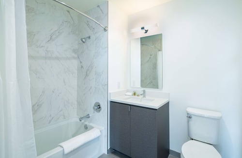 White Plains Apartment | Spacious Two Bedroom with On-Site Amenities