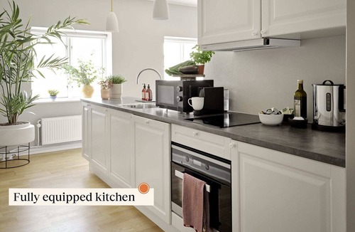 Copenhagen City Centre Apartment | Spacious Two-Bedroom Apartment for 6 with Elevator