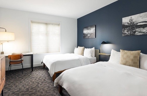 Truckee Hotel | Spacious Two Queen Suite, Gravity Haus, Sauna, Close to Lake Tahoe - 2 Units