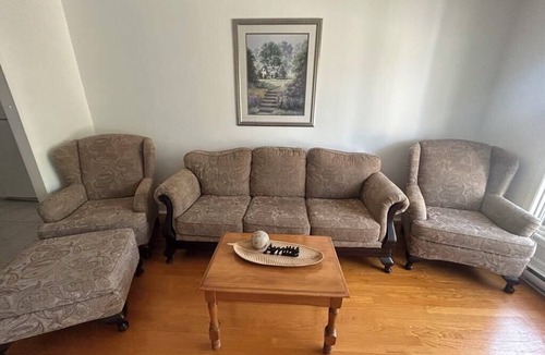 Riviere-du-Loup Regional County Municipality Apartment | Spacious Two-Storey Home, 3 Bedrooms, 2 Bathrooms, 2 Living Rooms, Parking