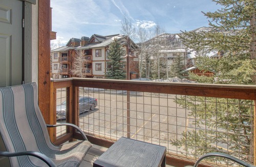 Steamboat Springs Condo | Spacious two-story condo w/ a shared hot tub, furnished balcony, & gas fireplace