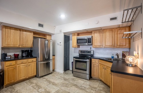 Channel District House | ☆Spacious & Unique☆ Luxury Estate in ♥ of Downtown