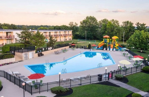 Harrisburg House | Spacious Unit w/Pool Access, Parking & Airport Shuttle - Pets are Allowed
