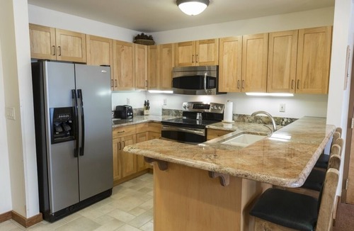 Whitefish Condo | Spacious & Updated Condo with Valley Views