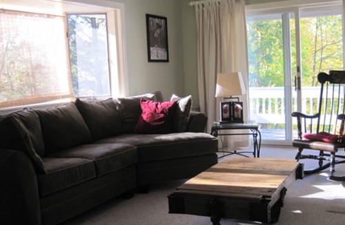 Warren Condo | Spacious updated condo close to the slopes (Paradise condo)