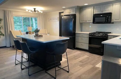 Harrison House | Spacious Updated Lakefront Getaway