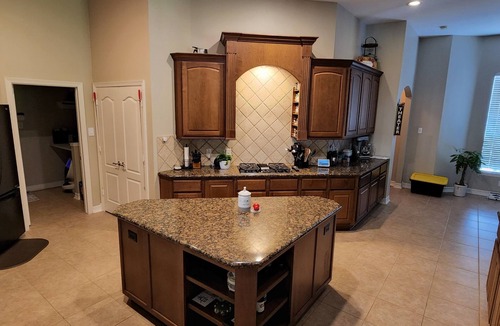Cypress House | Spacious Upscale 5-room house 1 ACRE Pet Friendly in Cypress