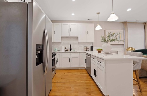 East Garfield Park House | Spacious Urban Getaway near Downtown